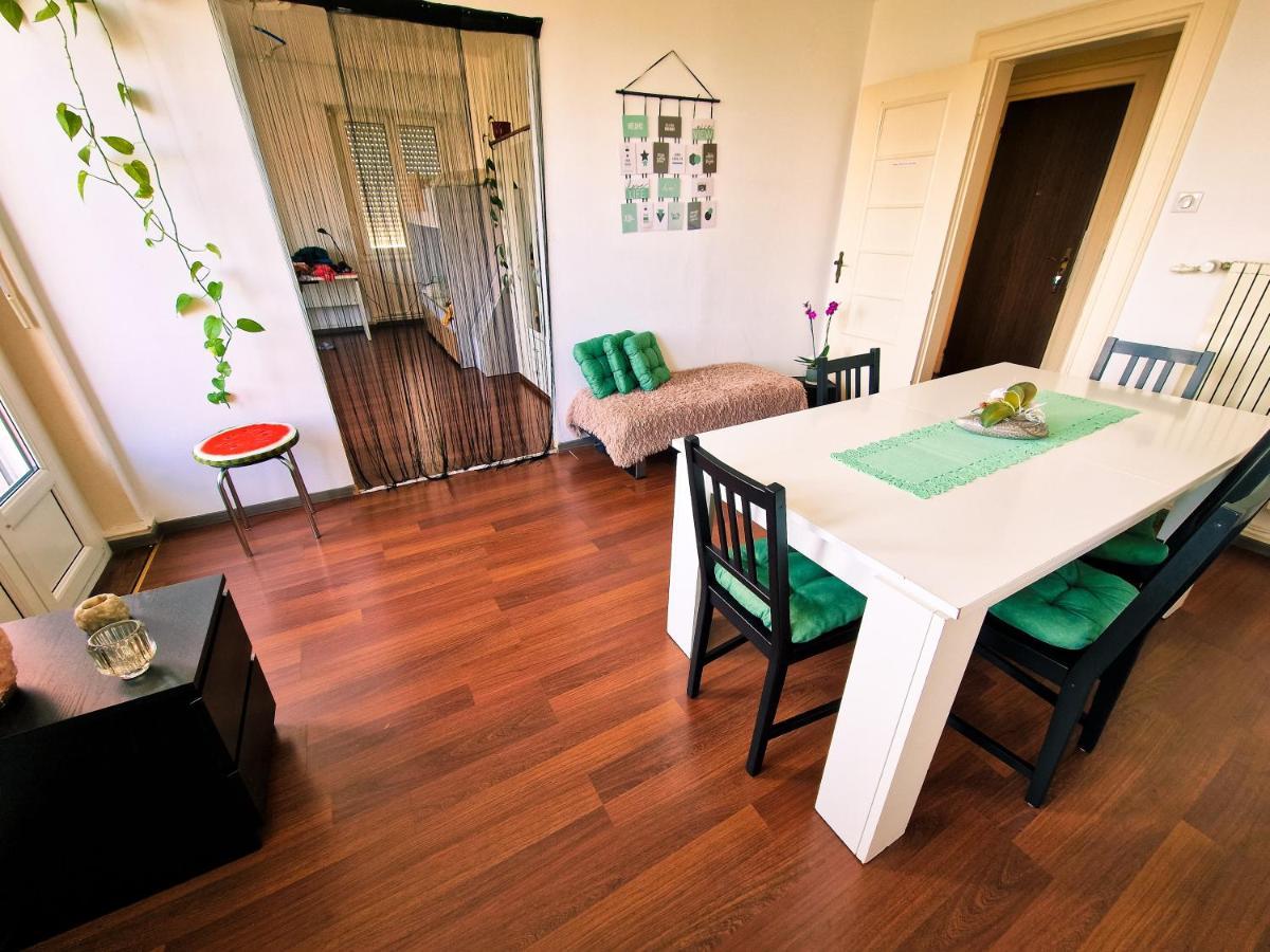 Nice Room 4 Minutes From Basel Shared Apartment Saint-Louis  Extérieur photo